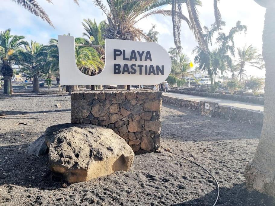 Playa Bastian First Line Of The Sea Apartment Costa Teguise Exterior photo